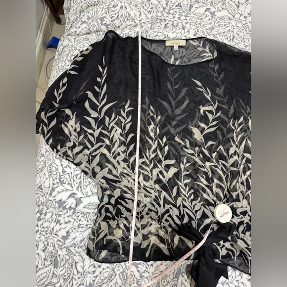 Burlapp sheer silk black and taupe gorgeouss feminine top size smalll - Picture 11 of 11